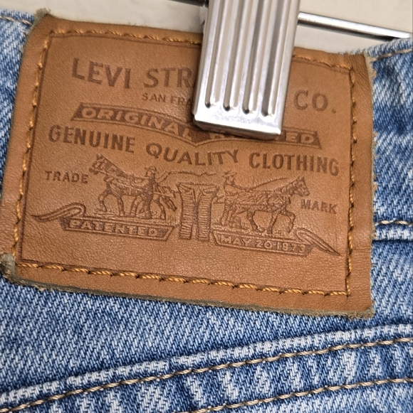 Levi's 70's High Waist Slim Straight Light Washed size 25 blank red label - Picture 4 of 16